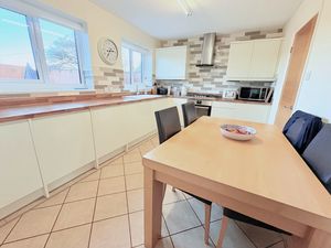 Photo 14- click for photo gallery